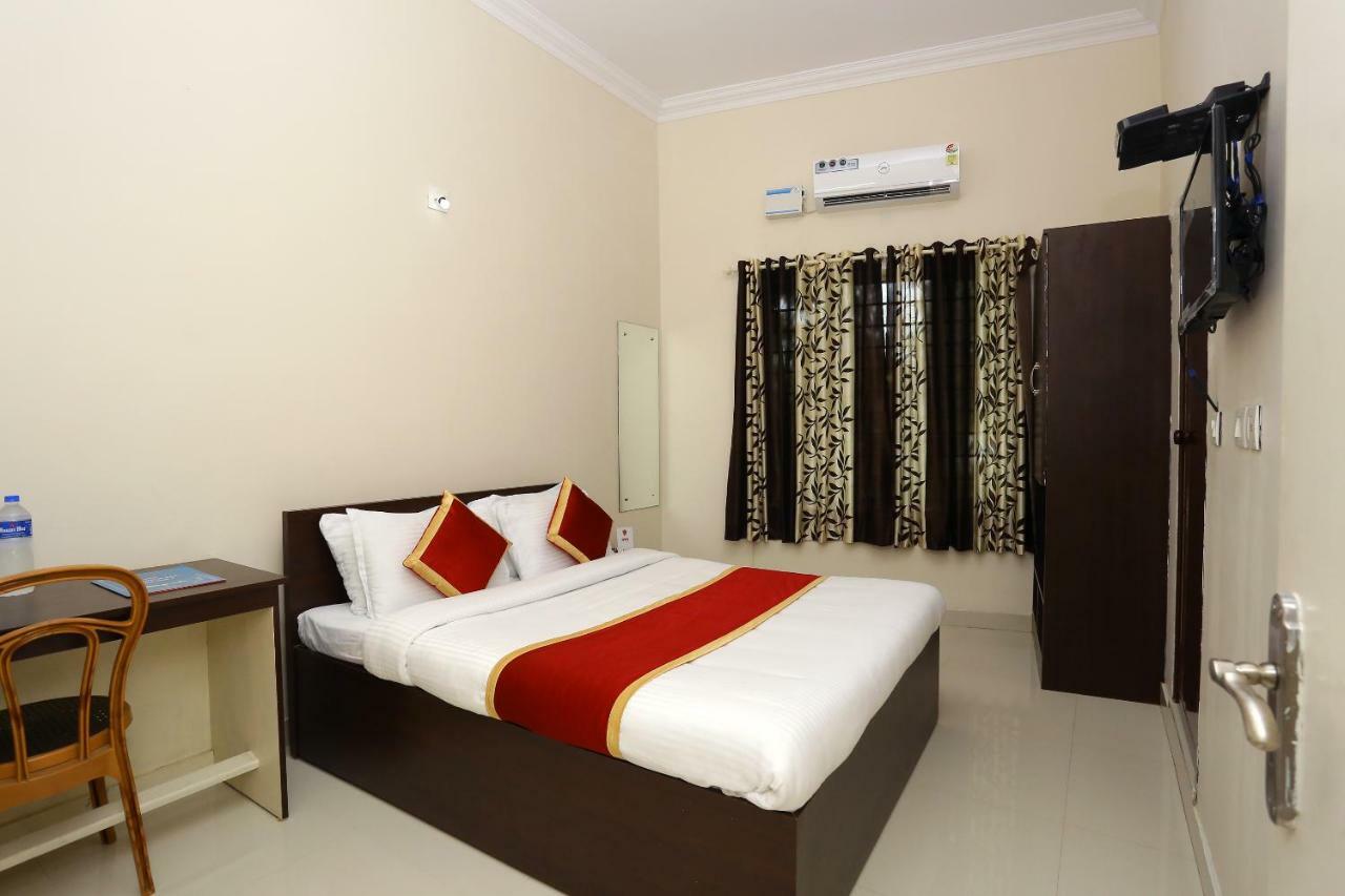 Oyo 9118 Saravana Inn Thiruvananthapuram Exterior foto